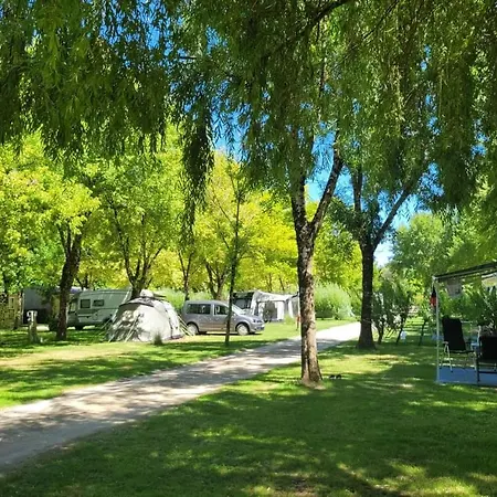 La Venise Verte Campsite Coulon